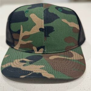 Port Authority Camo Snapback Trucker Hat - Unisex - NWOT